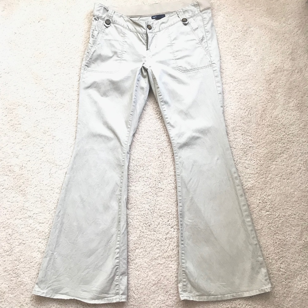 Gap khaki flair maternity pants